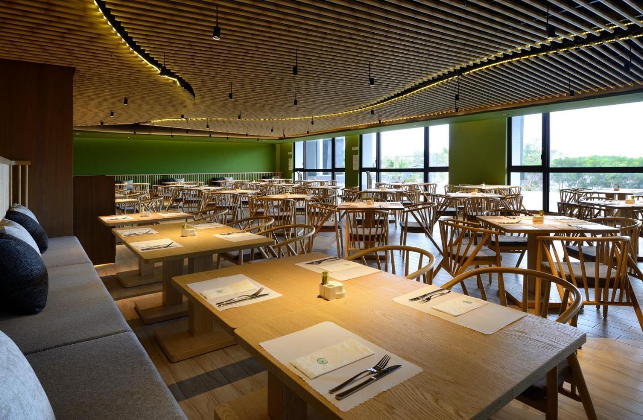 Evergreen Palace Hotel Chiayi Taibao Екстериор снимка The dining room at the restaurant