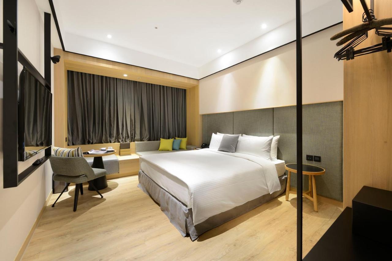 Evergreen Palace Hotel Chiayi Taibao Екстериор снимка Deluxe Room
